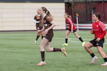 Bild 207 - wBJ FC St. Pauli - Walddoerfer SV : Ergebnis: 3:4